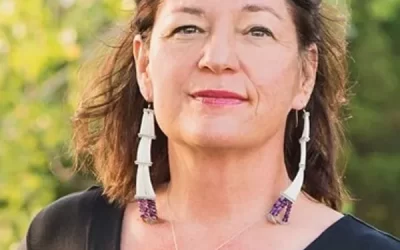 The Stories that Carry Us – America Meredith